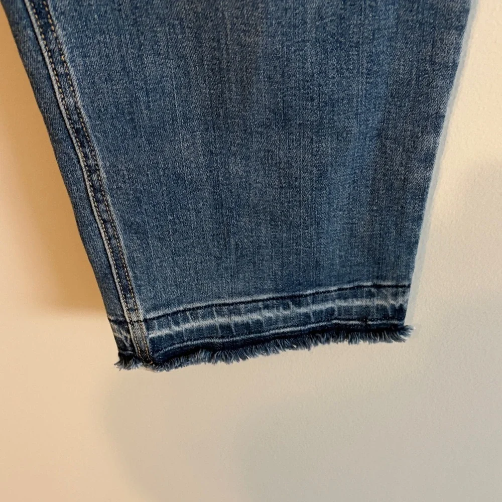 Risen: Straight Leg distressed Jeans raw hem. - Blue 11/30 is tag. - Picture 4 of 13